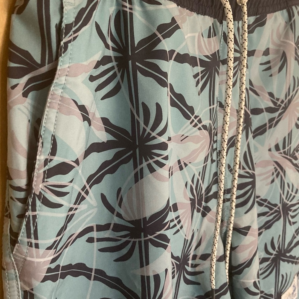 Salty Crew Tropical Patterned Swim Shorts - Picture 3 of 8